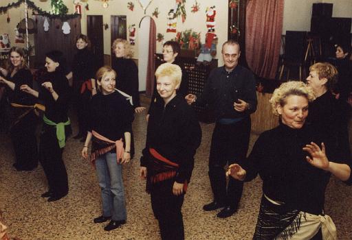 2002_07_Auftritt Weihnachtsfeier.jpg